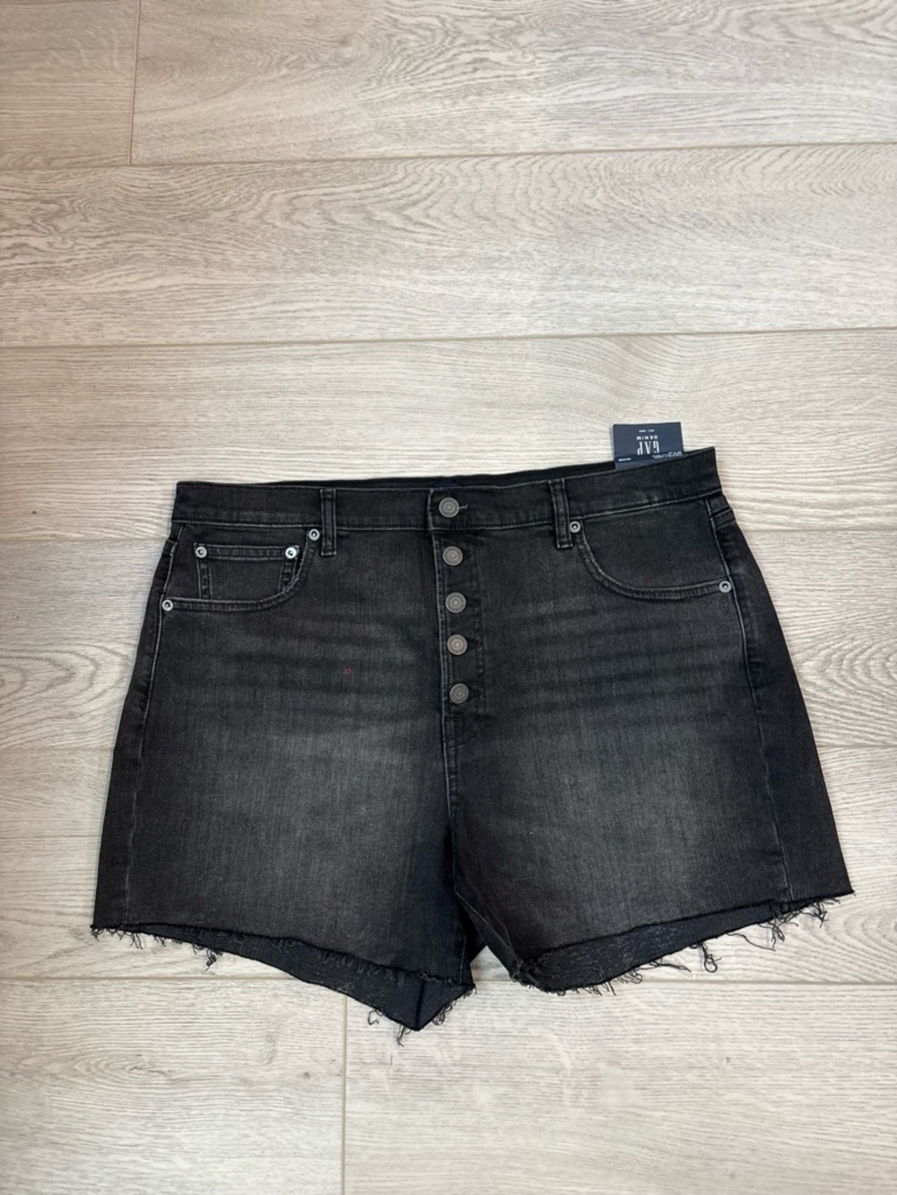 GAP Black Button-Front Denim Shorts with Frayed Hem